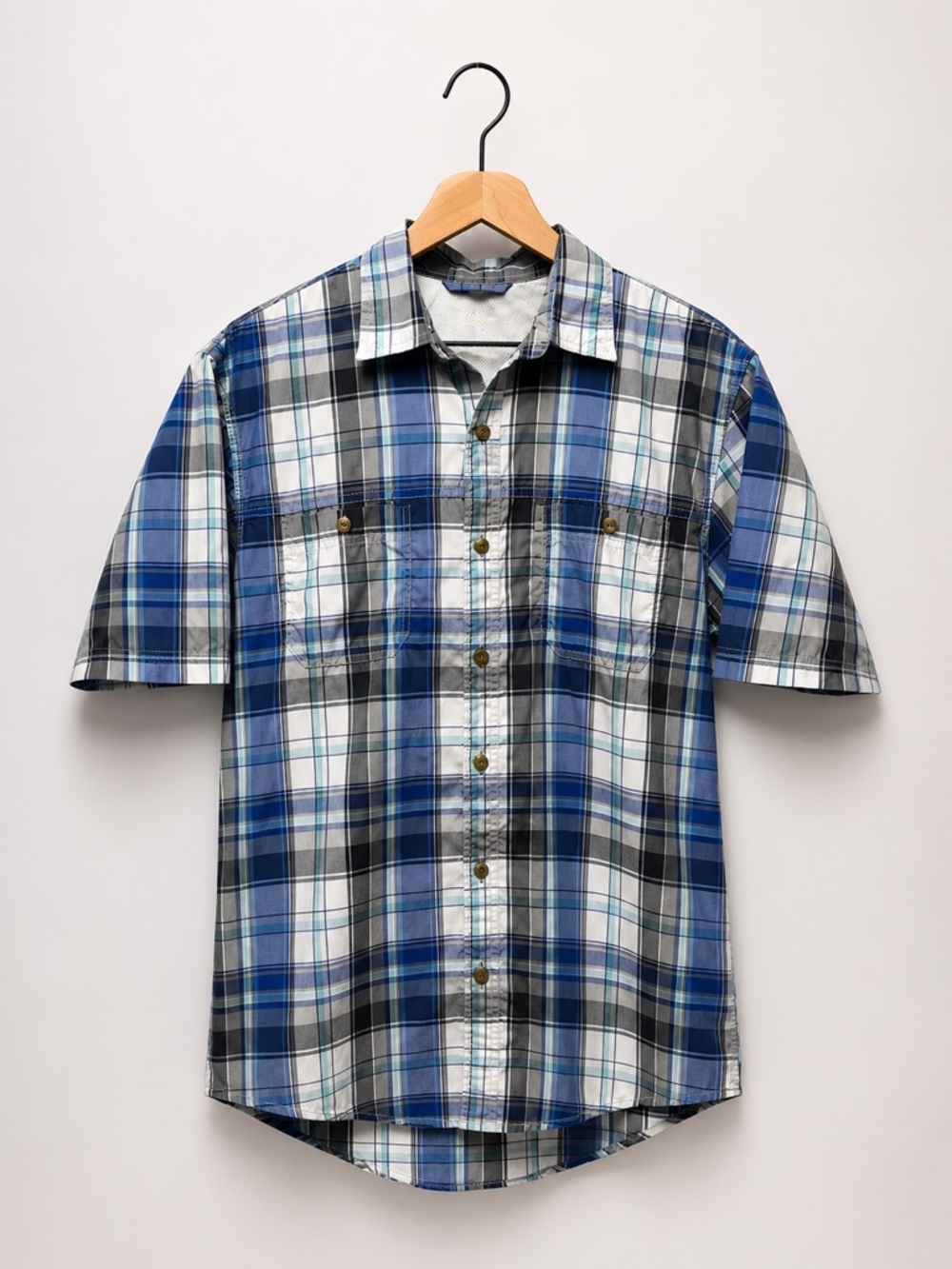 G.H. Bass & Co. Blue and White Plaid Short-Sleeve Button-Down Shirt